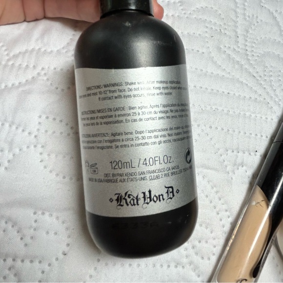 Set of 3 bundle Kat VonD makeup powder lock it concealer, spray & settin… - Picture 14 of 16